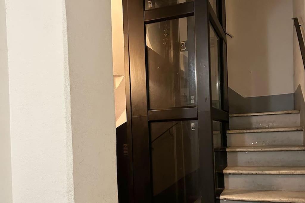 Splendido Nel Centro Di Roma, Monti Apartamento