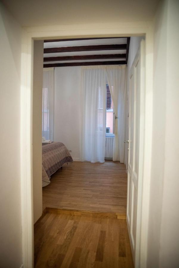 Apartamento Splendido Nel Centro Di Roma, Monti *