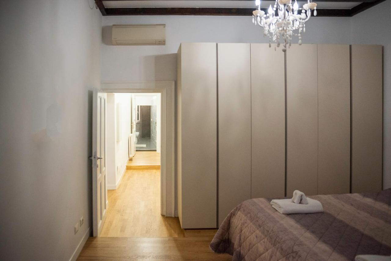Apartamento Splendido Nel Centro Di Roma, Monti *